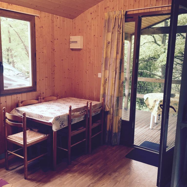 Camping Du Puy Rond Bressuire Room photo